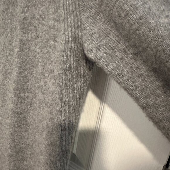 Saks Fifth Avenue 100% Cashmere Gray Cardigan - Picture 8 of 16